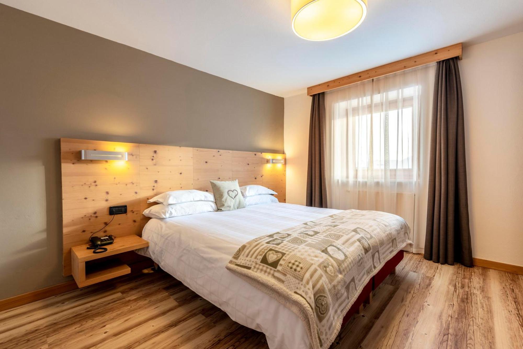 Hotel Col Di Lana Canazei Szoba fotó
