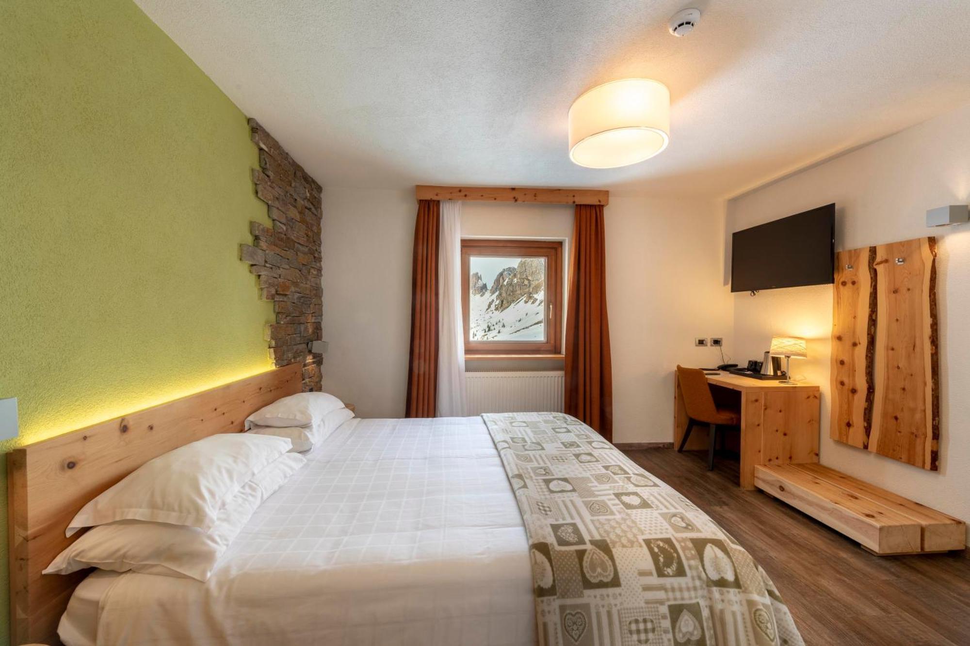 Hotel Col Di Lana Canazei Szoba fotó