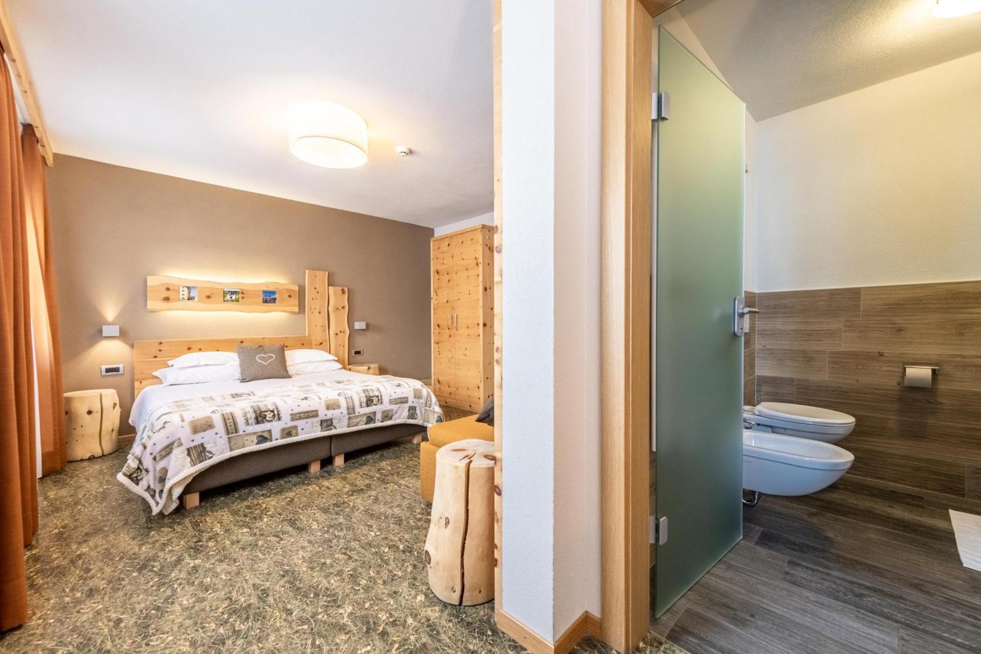 Hotel Col Di Lana Canazei Szoba fotó