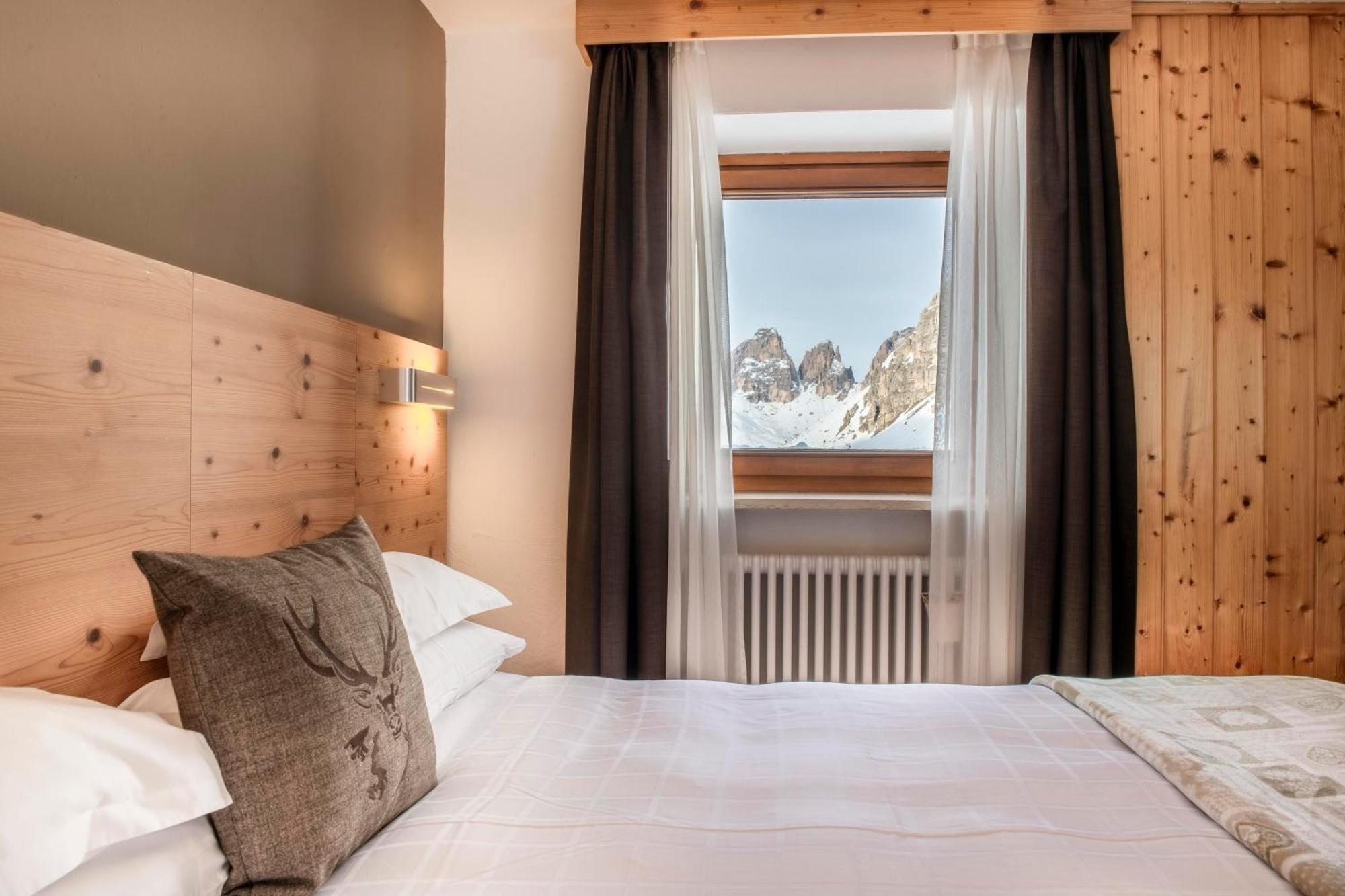 Hotel Col Di Lana Canazei Szoba fotó